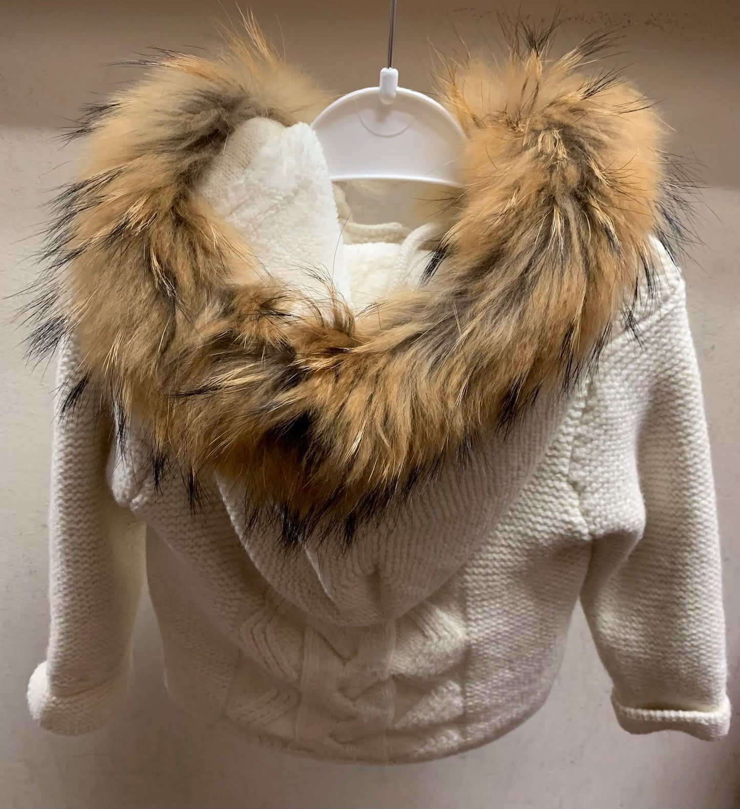 Ivory Knit Fur Collar Coat/Leo King
