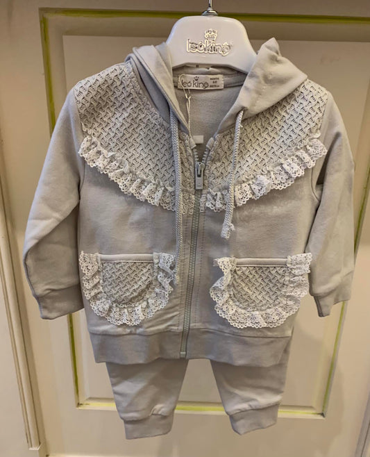 Gray Lace Sweat Outfit/Leo King