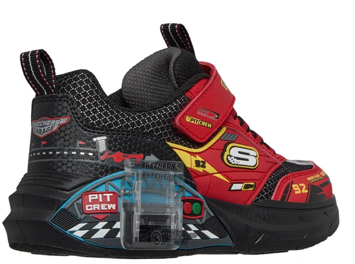 Red Garage Sneakers/Skechers