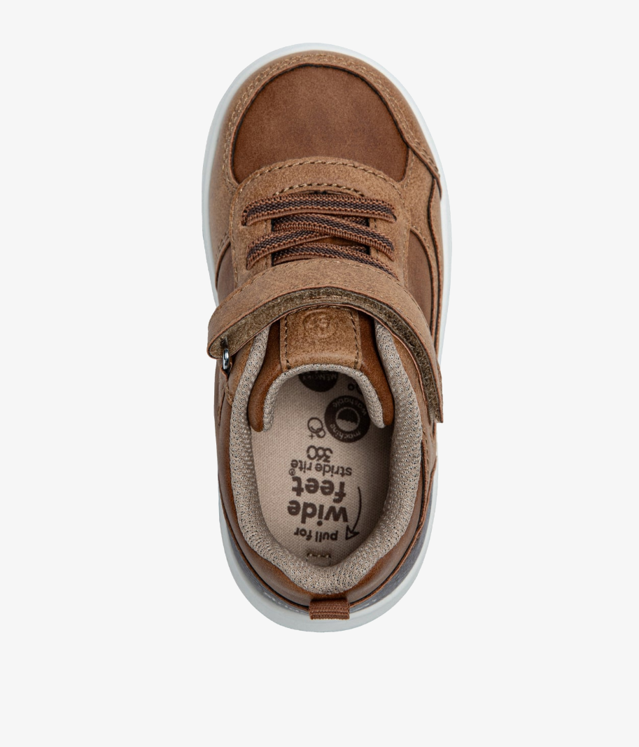 Nate Sneaker/Stride Rite