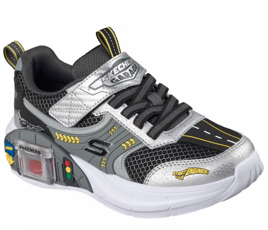 Garage Sneakers/Skechers