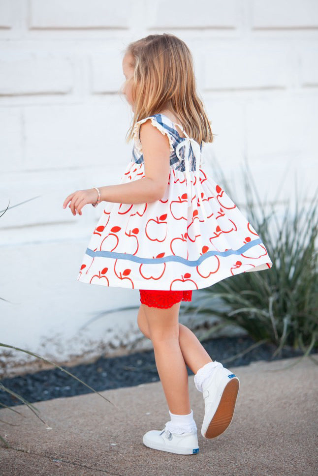Traveler Playset-Teachers Pet/Be Girl